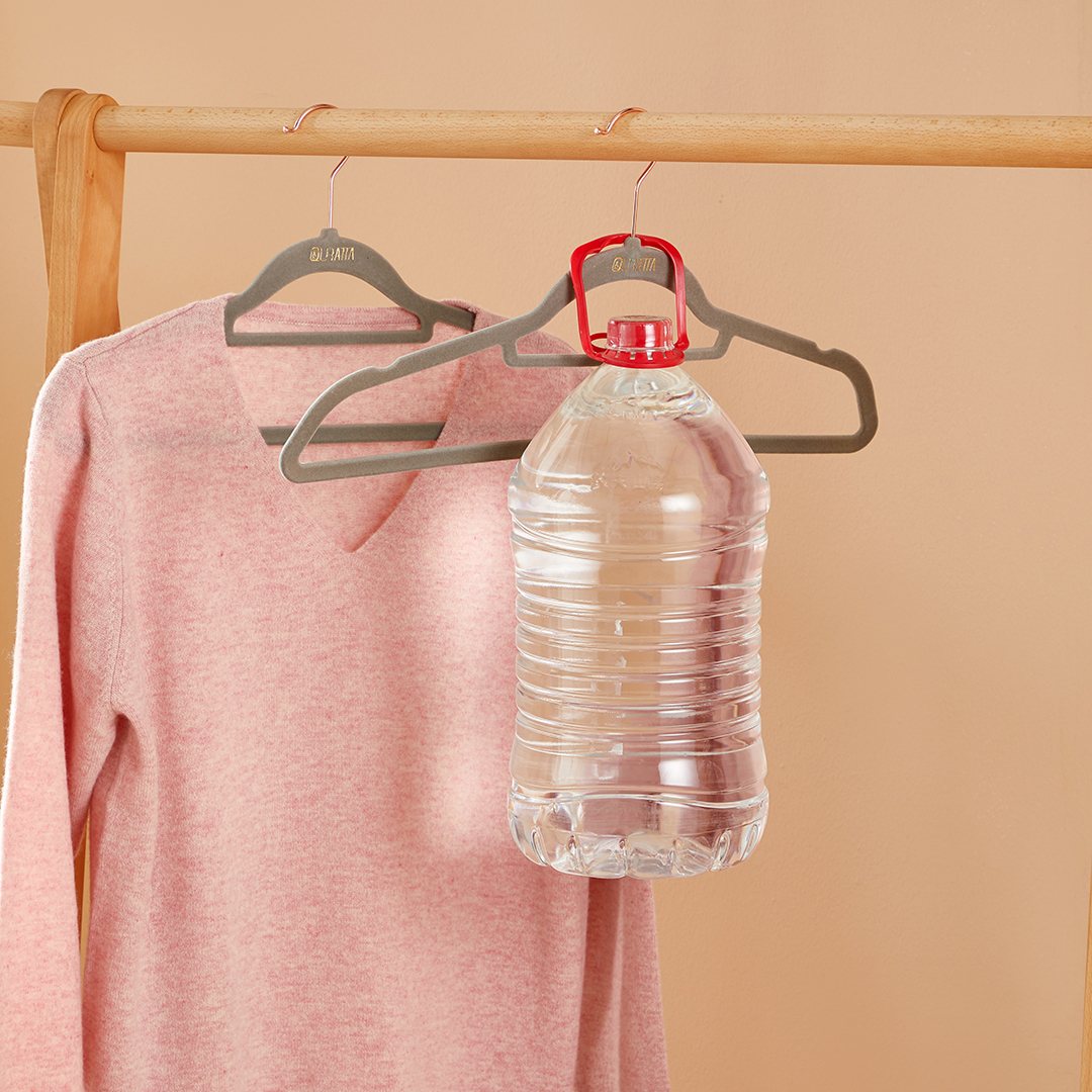 大牌都用什么样的衣架,明星用植绒衣架