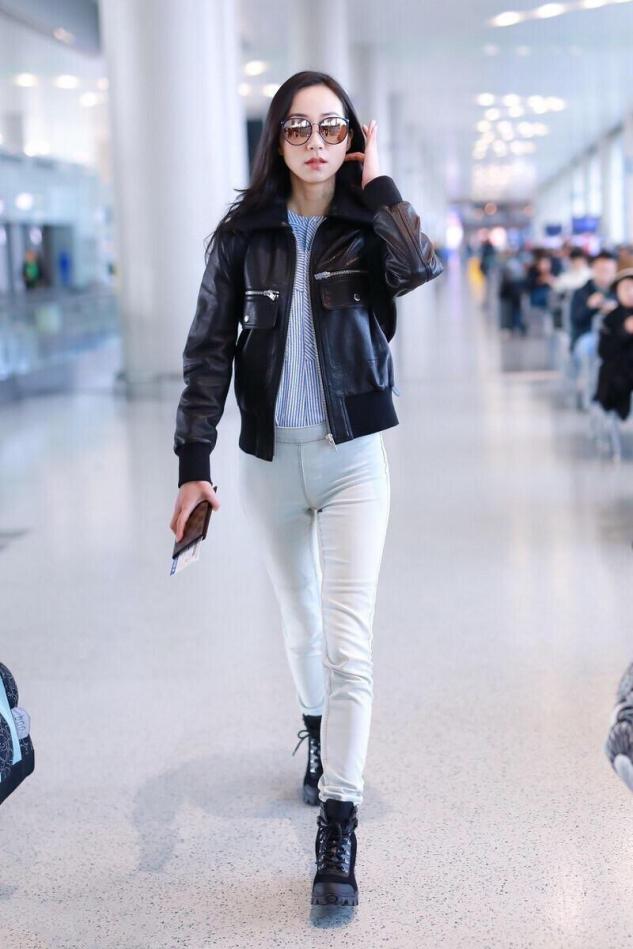 肉肉女孩竖条纹裤子显瘦,下半身有肉的女人穿搭