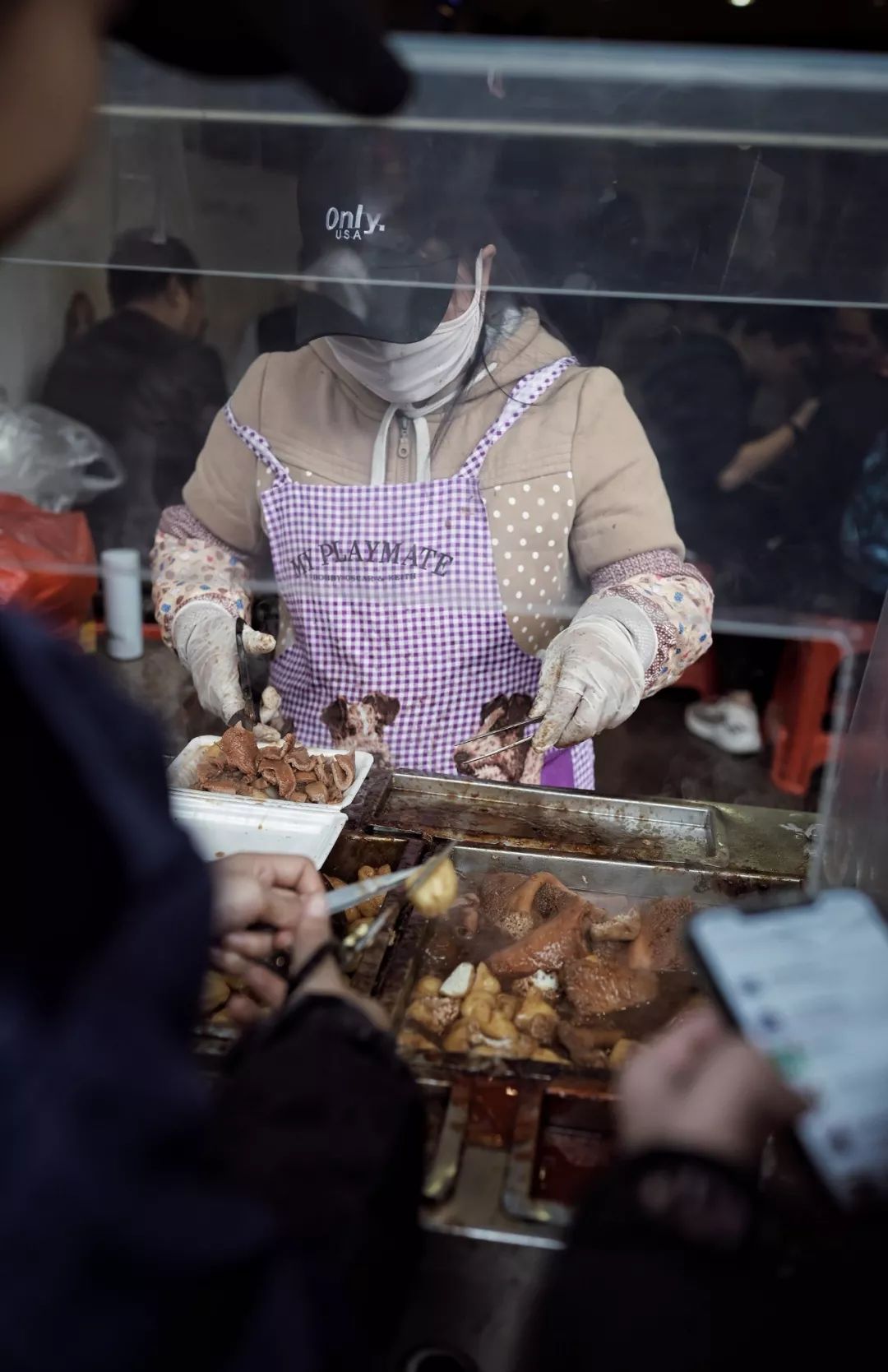 在顺德，如果有一分钟胃空了，算我输
