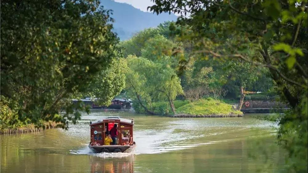 中国最美湿地公园，坐着船入住，皇帝都没机会住的地方你可以！