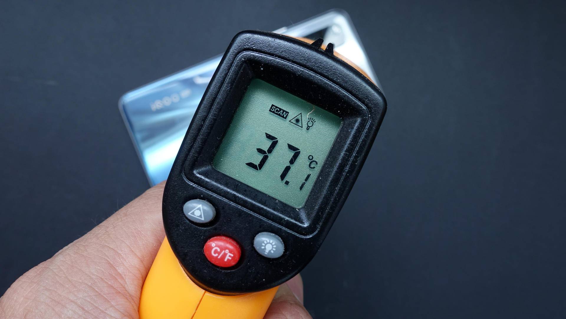 iqooz1到底值得入手吗,iqooz1是否值得入手