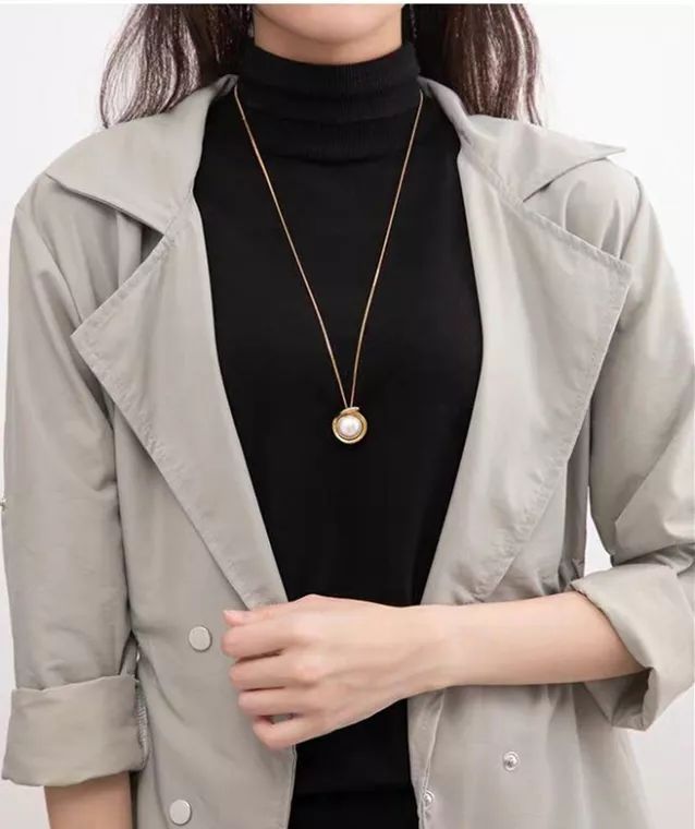 穿毛衣搭什么项链好看,毛衣和毛衣链的搭配