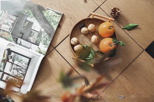 原木风吊顶效果图客厅简约,简约原木风