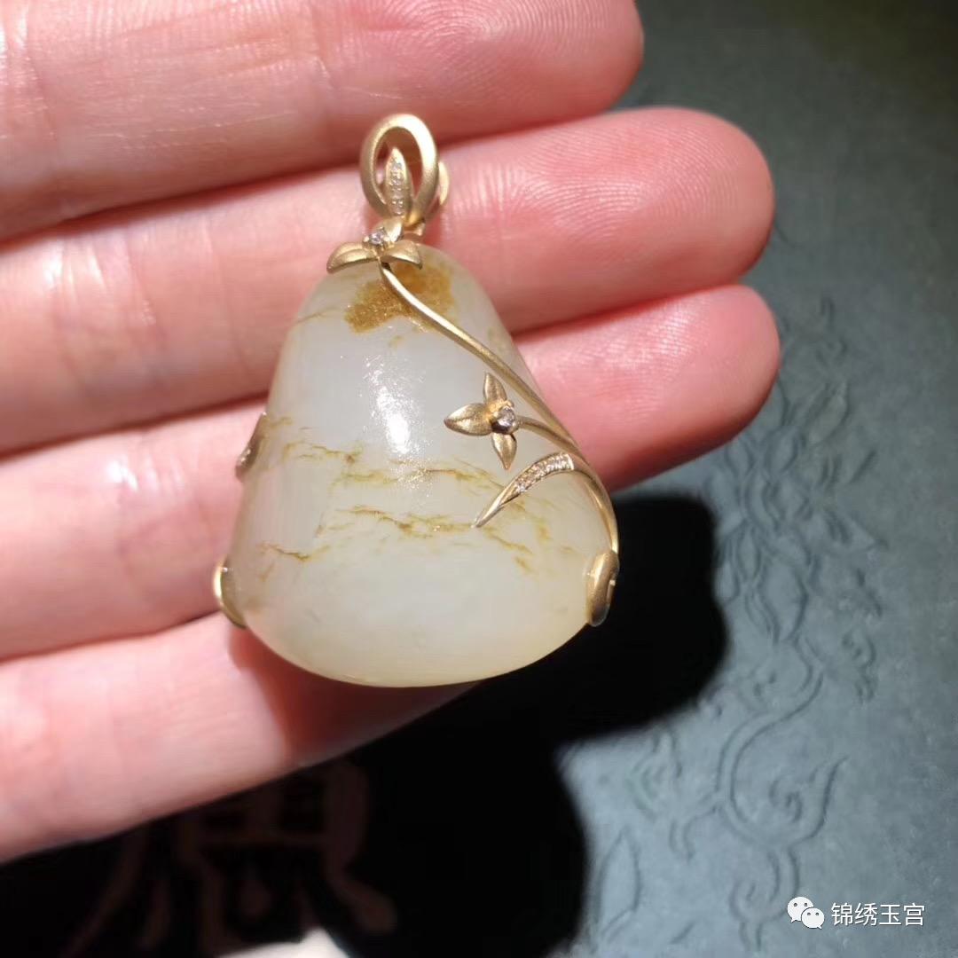 和田玉籽料裂纹颜色变深还是变淡,和田玉有裂纹怎么修复