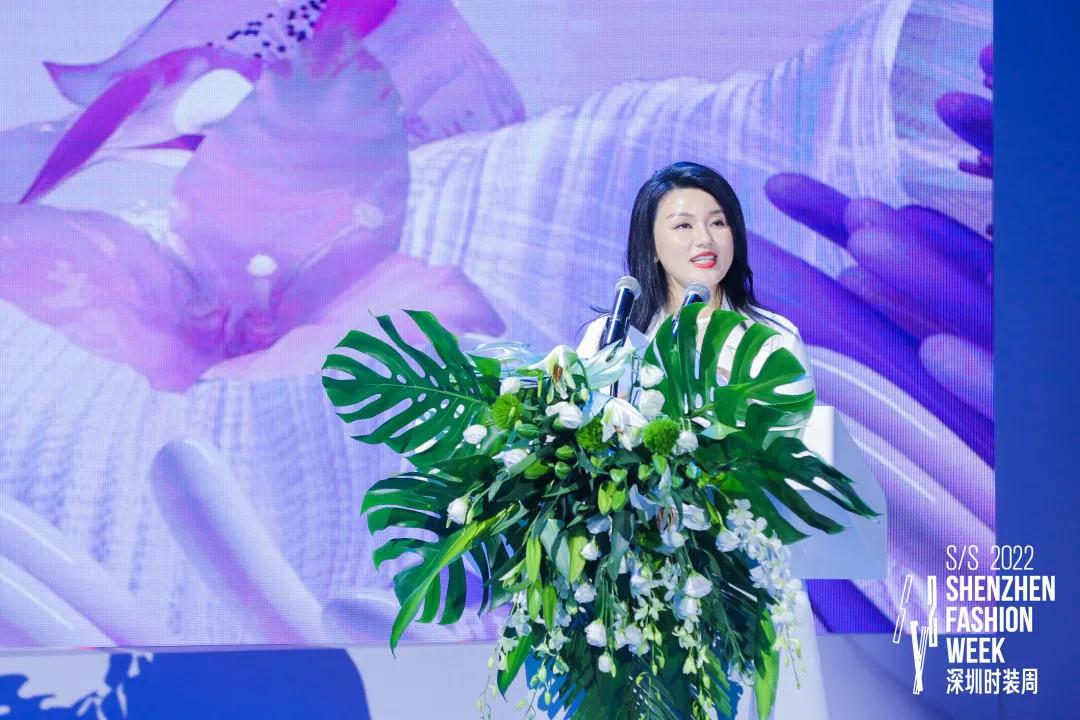 片片云霞作新衣！昨晚，大浪时尚小镇又火出圈了