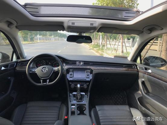 别克君越大众迈腾帕萨特该选哪个,君越2.0豪华版和迈腾330领先哪个好