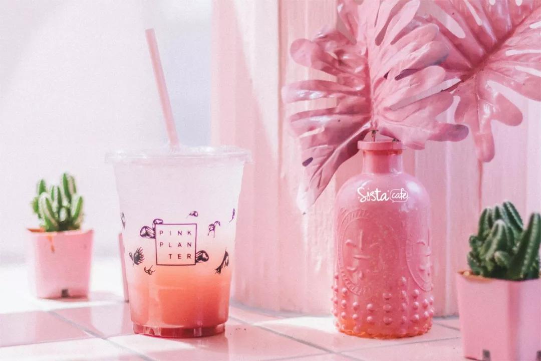 泰国便宜小众潮牌衣服,最近很火的泰国潮牌衣服