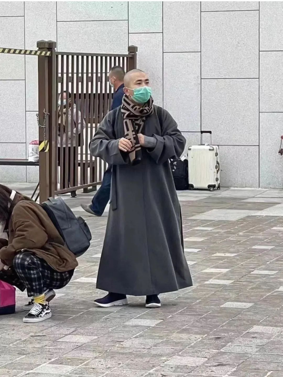 中国女孩,早就人手一件LV?