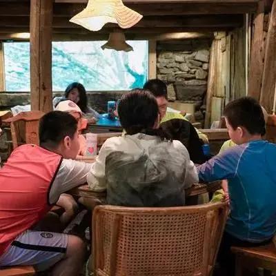 这对父母怎么想到的？把孩子十岁生日变成了学习的动力