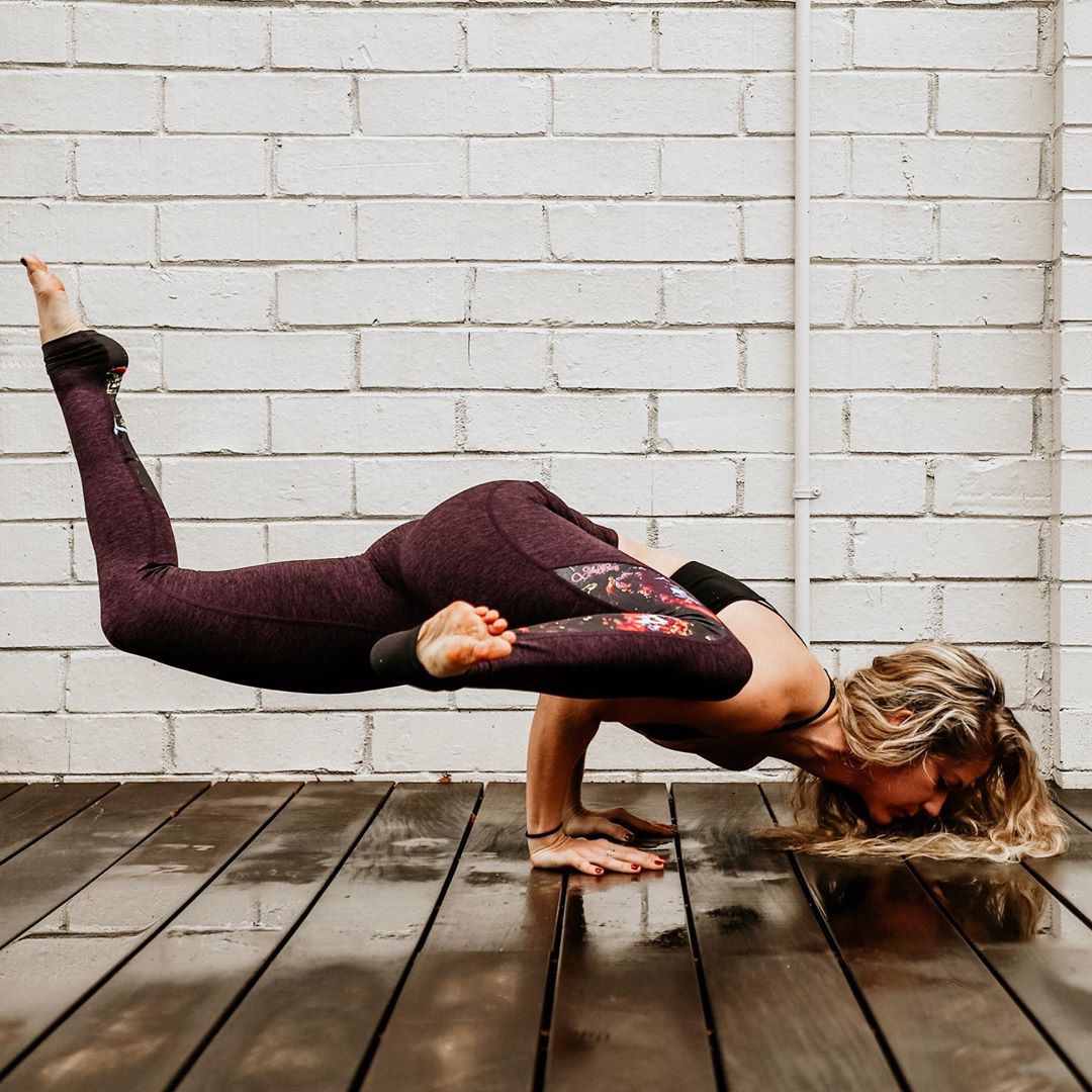 如何练瑜伽让自己身材越来越好,怎么样练瑜伽身体更好身材更好看