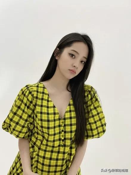 适合学生的穿搭高级感图集,小花穿搭图片大全