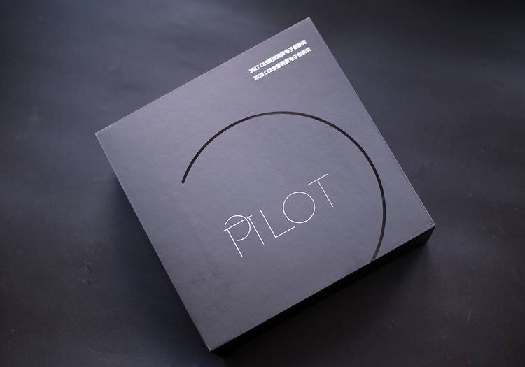 百路达HUD:听歌追剧看小猪佩奇?这才是车载导航的正确打开方式