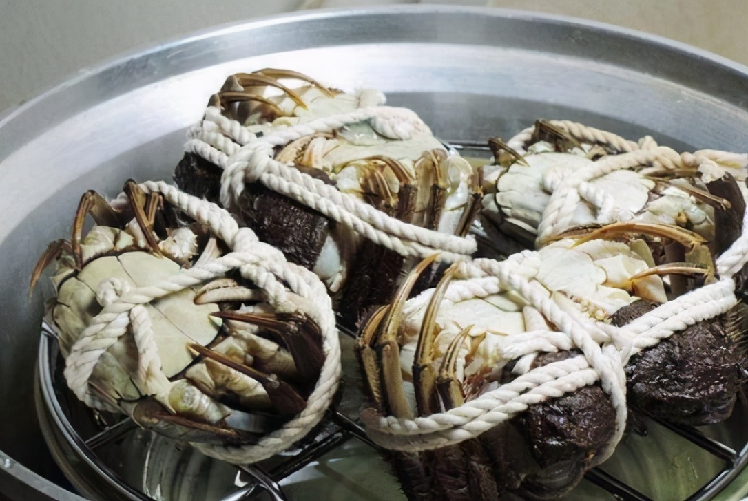 螃蟹蒸多久才最好吃,怎么蒸海螃蟹不掉腿不流黄