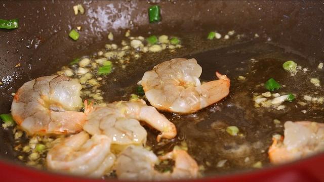 大骨汤怎么炖才给小孩补钙,大骨汤怎么炖补钙