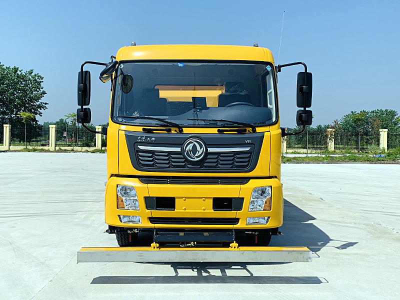 东风天锦道路扫地车,东风天锦环卫洗扫车构造