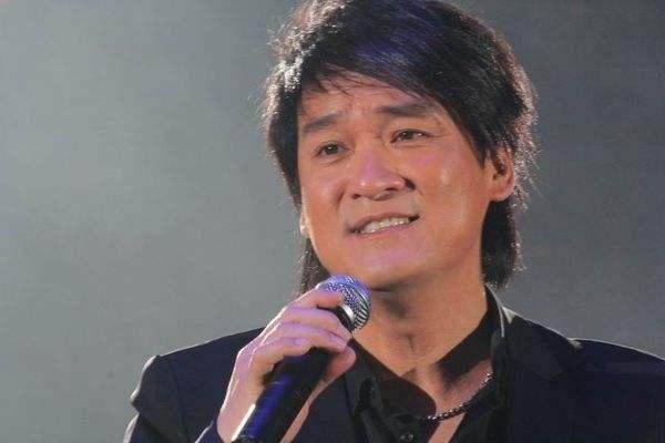 刘德华和周杰伦谁的专辑多,刘德华周杰伦歌坛地位