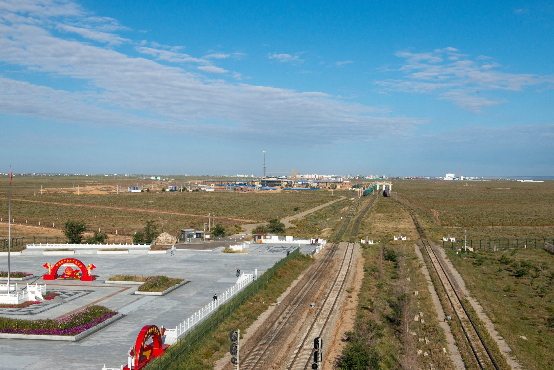 二连浩特到新疆边境游,内蒙古自驾游二连浩特