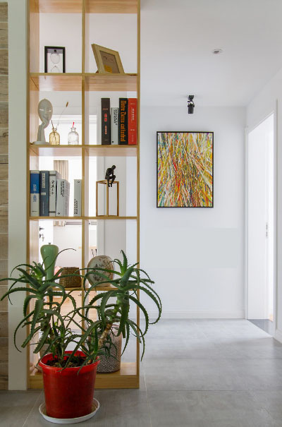 卫生间正对厕所门应该怎么设计,卫生间正对大门挂什么门帘图案好