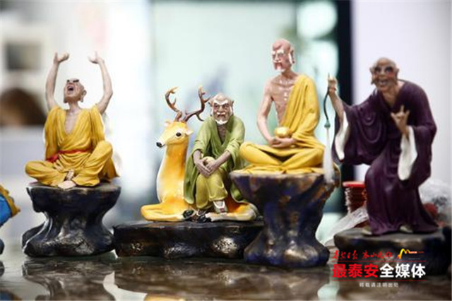 台湾客商慕名来*安泰**花6万元买了18个小面人