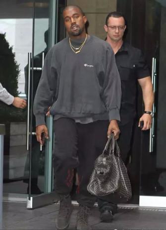 每个人都有冠军梦,冠军champion短袖全是logo