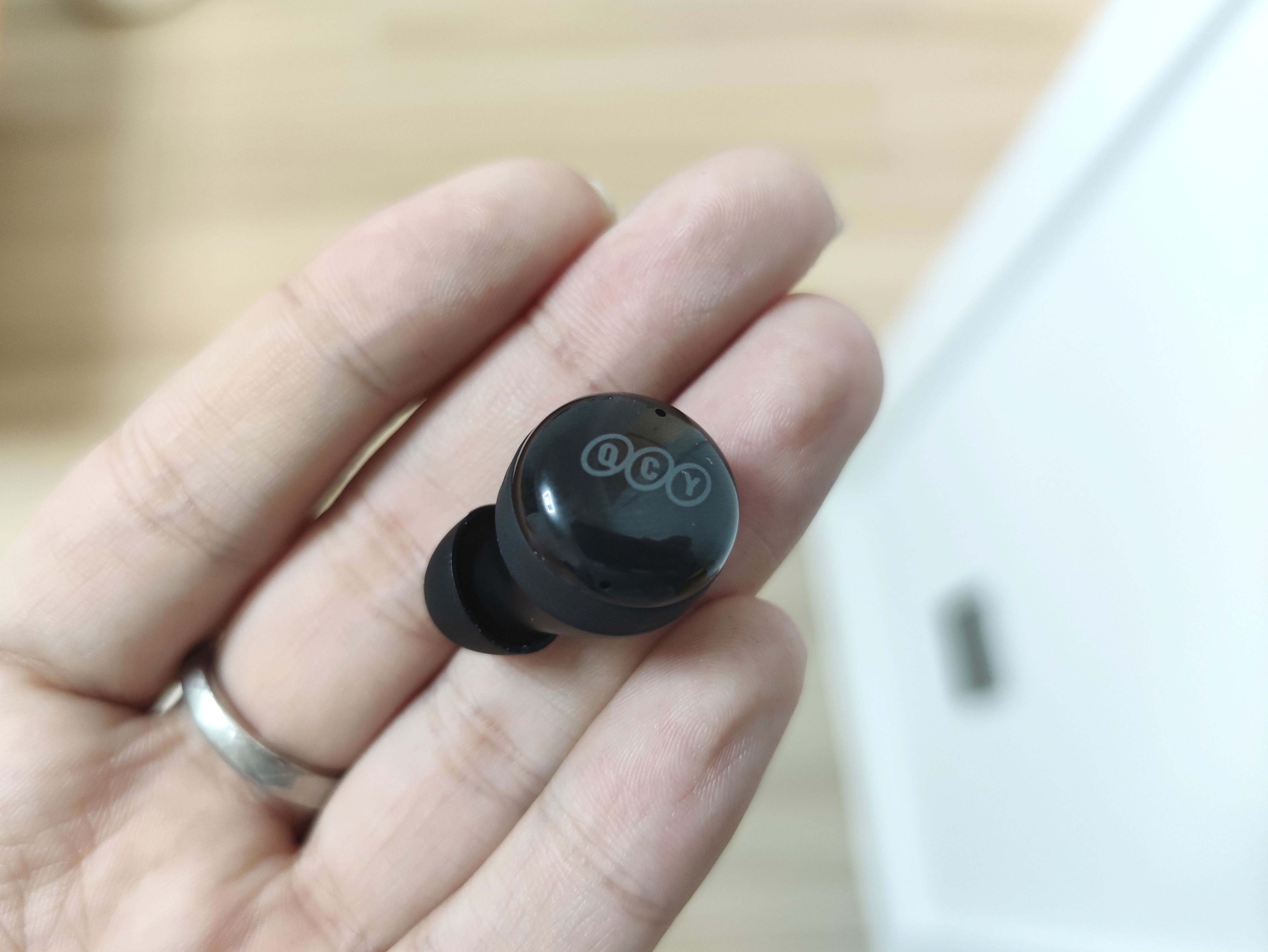 不足百元，TWS耳机也可以长续航、低延迟，QCYT17蓝牙耳机测评