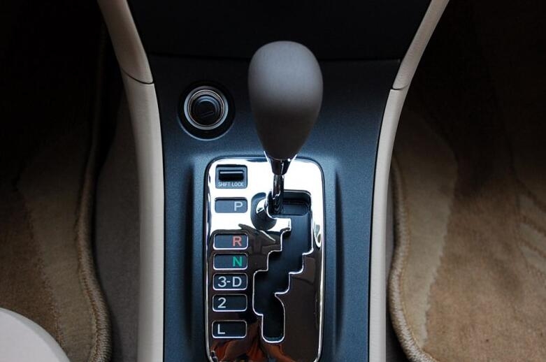 丰田花冠老款值不值得买,05年的丰田花冠还值得入手吗