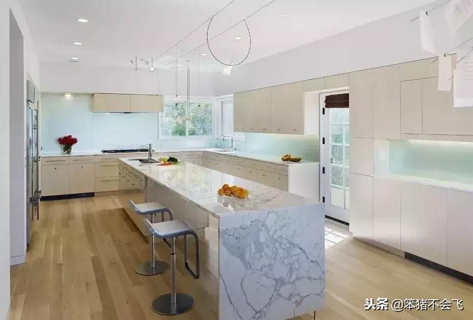 橱柜用什么台面最耐用最实惠的,什么橱柜台面耐用不开裂