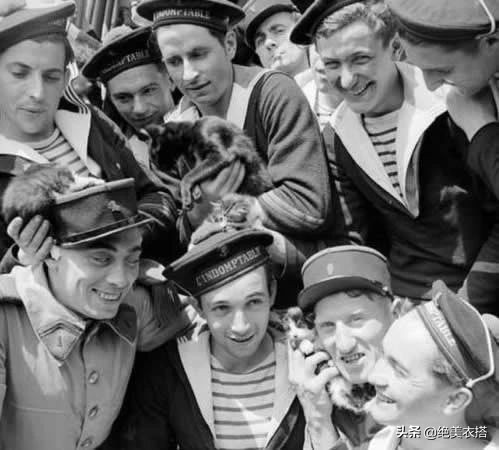 女性如何将条纹衫穿出时髦感,显瘦简约经典条纹衫的万能搭配法