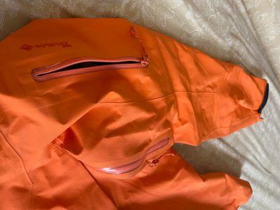 arcteryx始祖鸟冲锋衣哪个型号好,始祖鸟themeparka评测