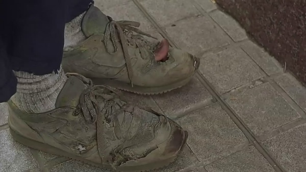 周星驰经典踢球,周星驰自由发挥成经典镜头