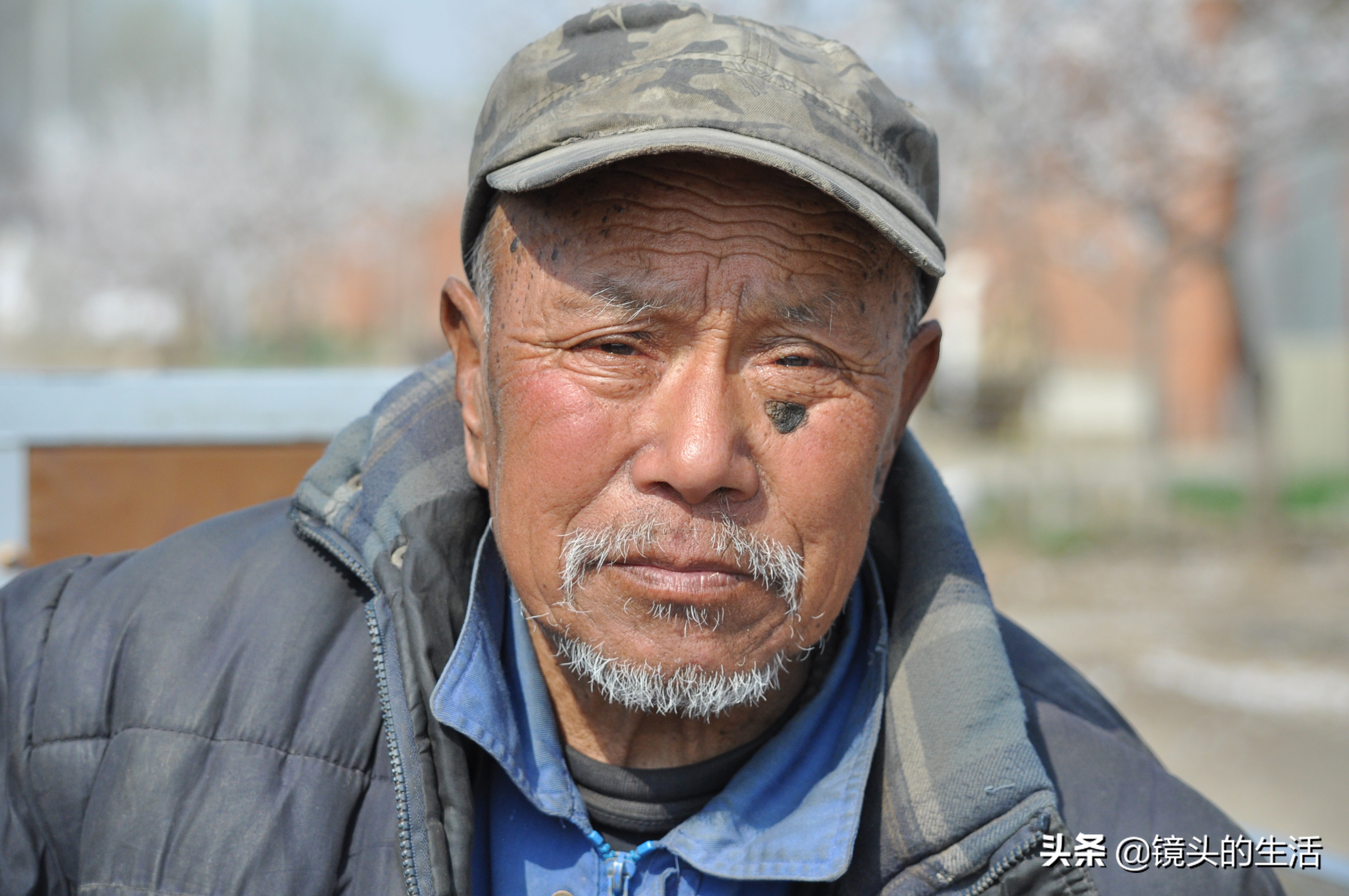 八旬大爷手工制作,七旬大爷制作美食视频