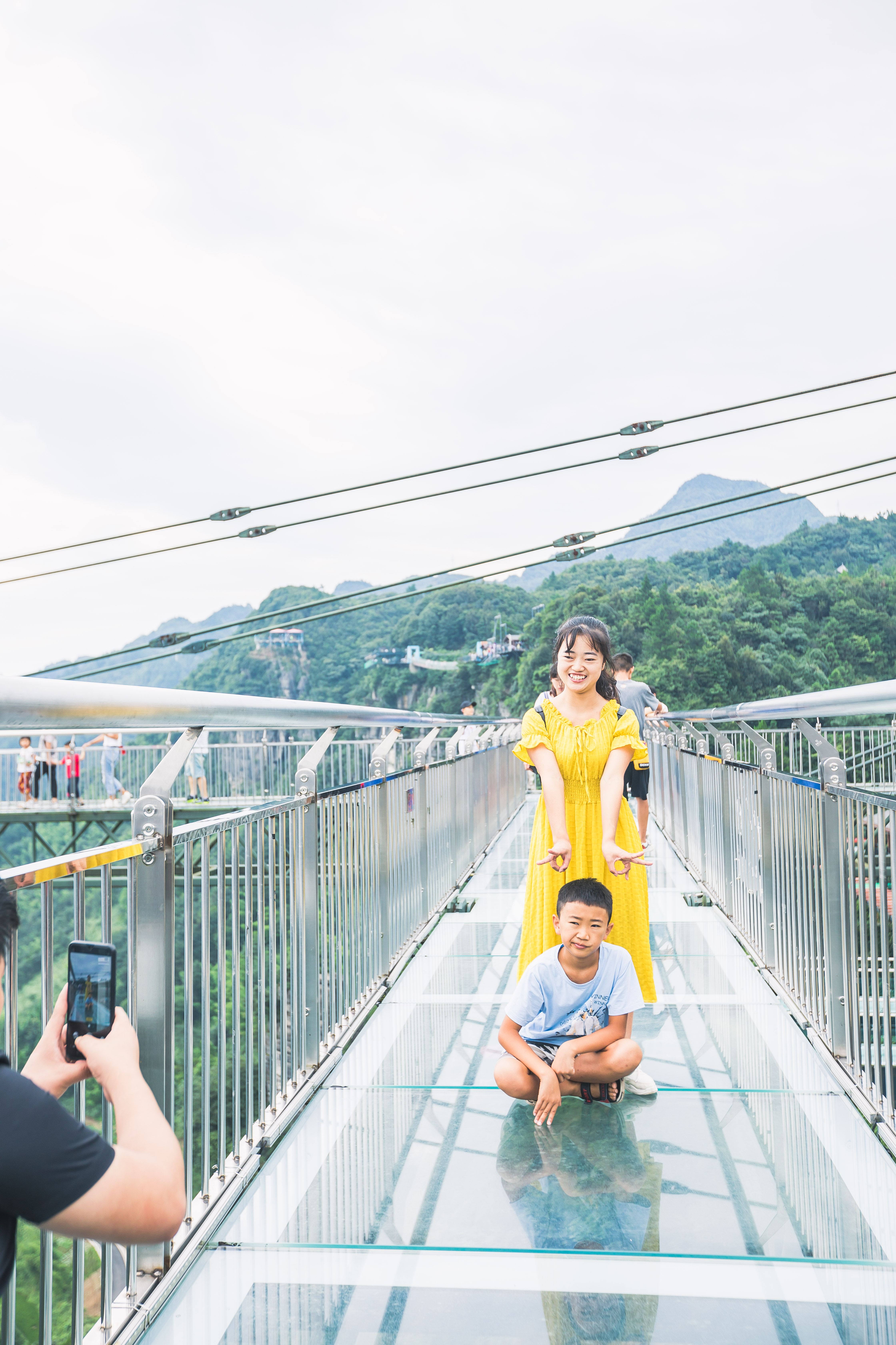 第一次去重庆奥陶纪应该怎样玩？真如抖音上那么刺激？亲自试试吧