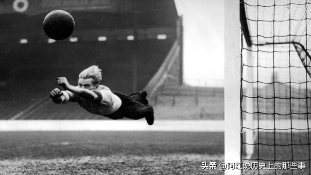 从纳粹战犯到英国著名球星—卡特.特劳特曼的传奇一生