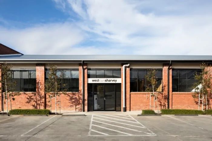 个性化高端办公空间设计200平方米,新型商业办公空间设计表现方法