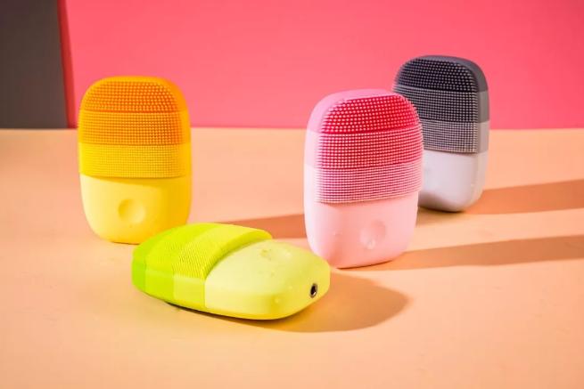 小米有品现价格屠夫，内嵌露娜1000元机芯，甩出100却还能找零！