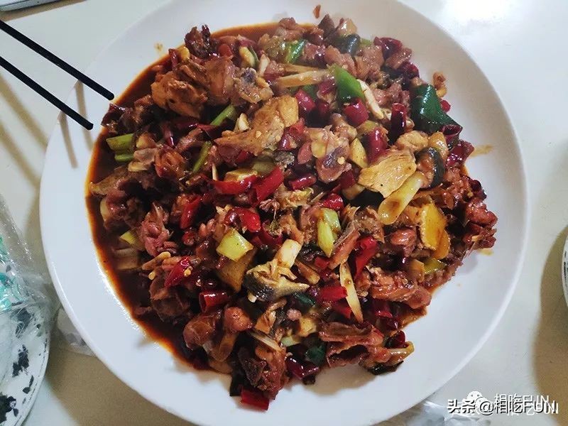 相吃FUN杨胡子鸡鱼馆之辣子鸡