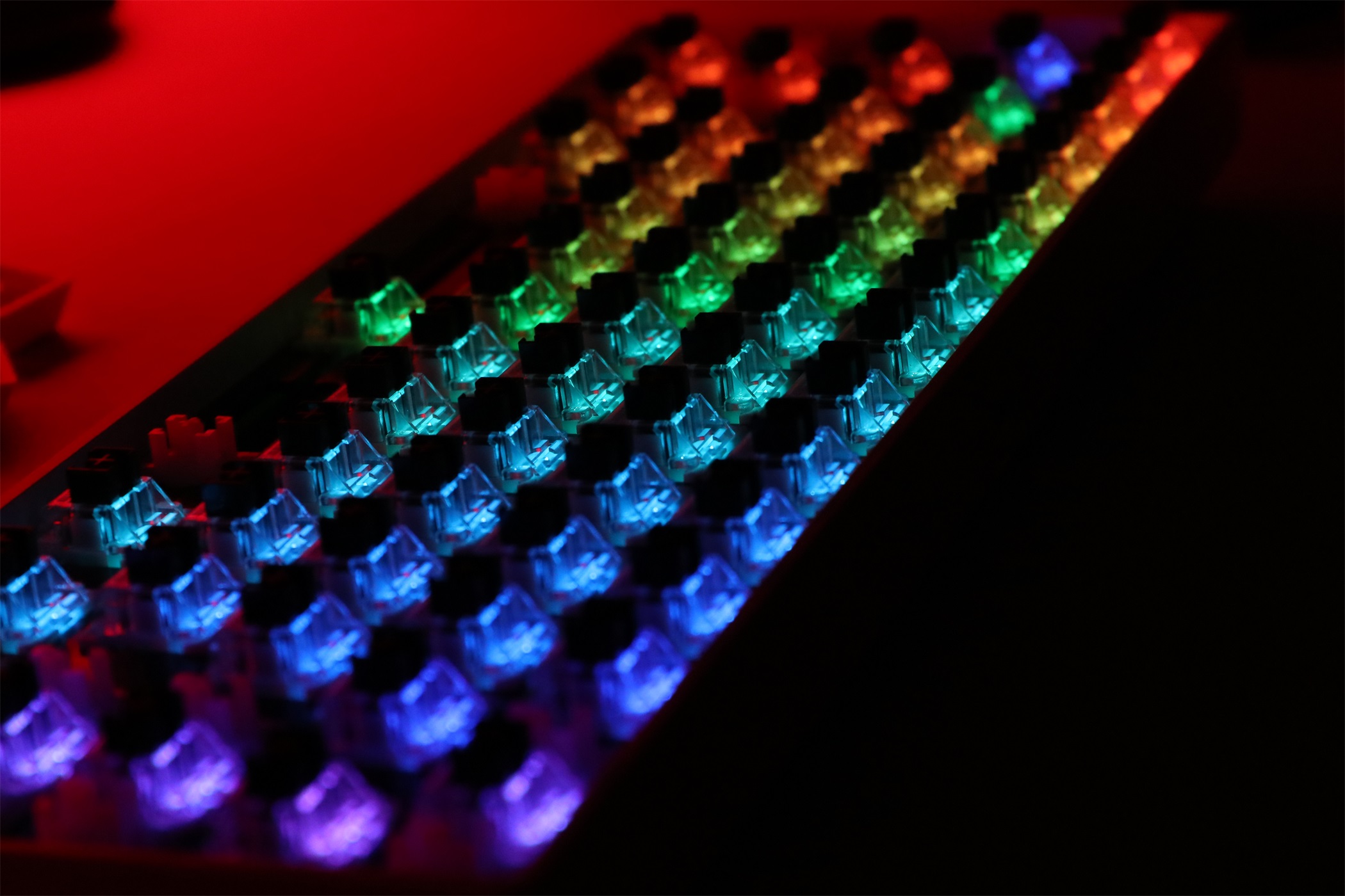 性价比超高的超薄无线键盘,性价比热插拔机械键盘推荐