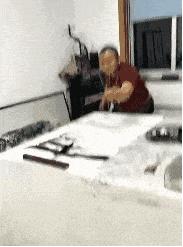 搞笑GIF段子：.我的小萝莉呢？你还我的小萝莉