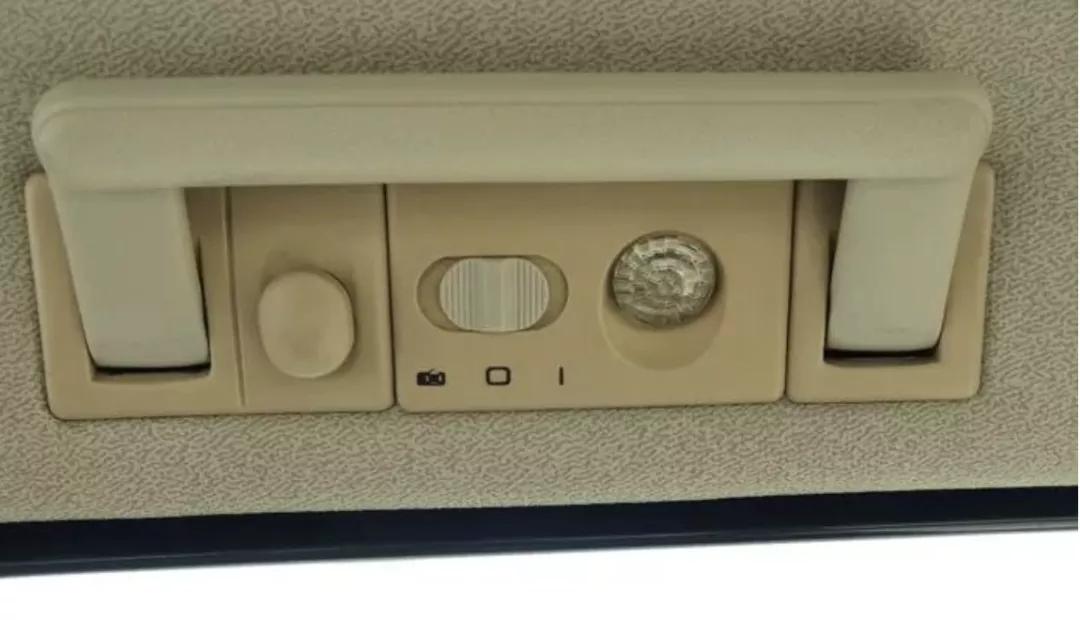 来，兄dei,干了这杯05年的情怀