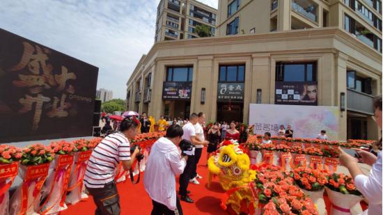 濂㈠吀鍚嶅搧,涔変箤濂㈢偣鍚嶅搧