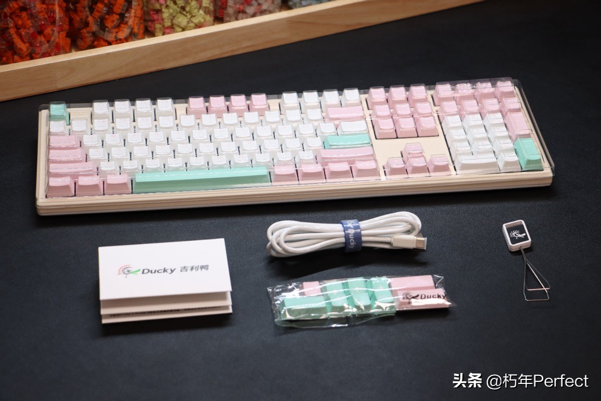 吉利鸭樱桃机械键盘,吉利鸭duckyone2mini机械键盘