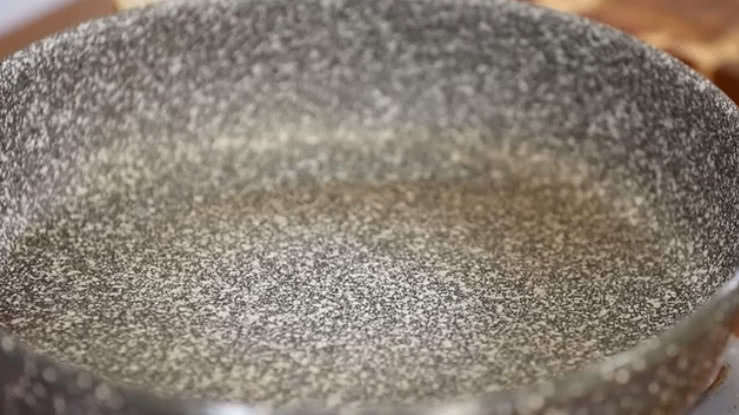 第一次尝试家庭版牛排效果不错,八分钟超长家庭版牛排入门攻略