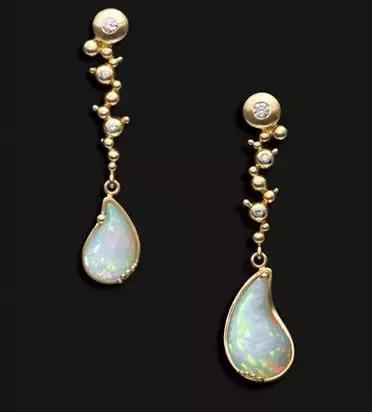 欧泊是矿物吗,欧泊是什么矿物