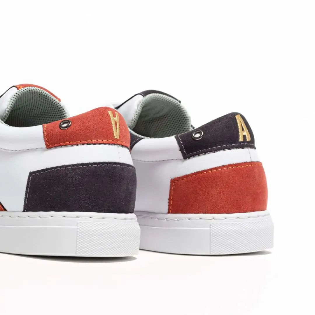 蕾哈娜菠萝纹的服装,蕾哈娜服装品牌