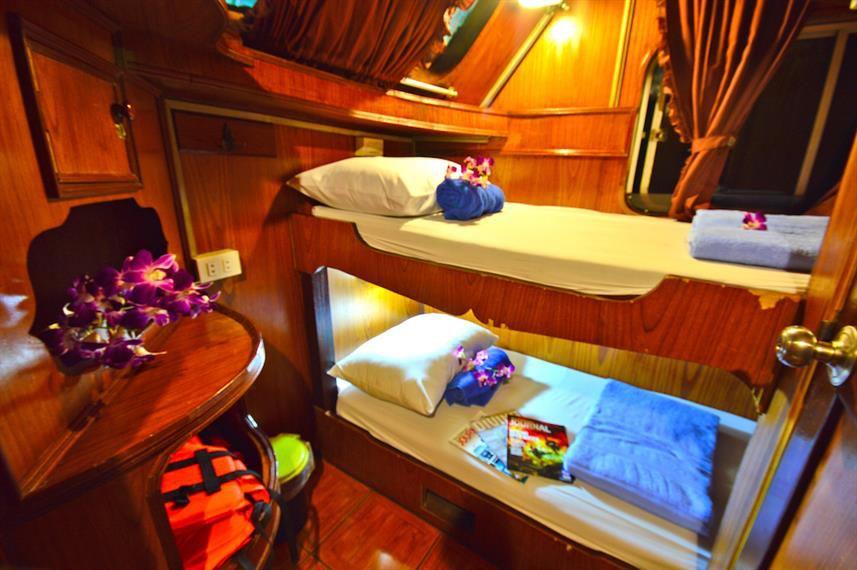 斯米兰船宿视频,斯米兰岛船宿