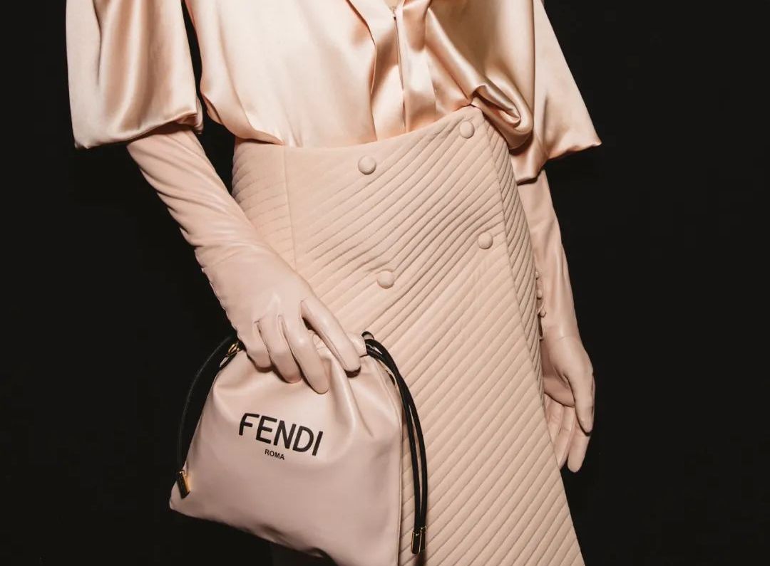 fendi包包哪里买最便宜,fendi值得入手的包包