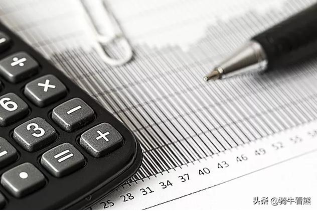 出国旅游给同事买什么礼物,出国旅游帮朋友代购违法吗