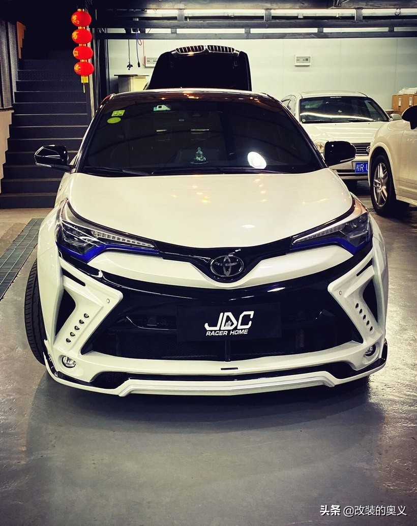 造型更前卫2分钟看懂全新丰田c-hr,改装经历分享