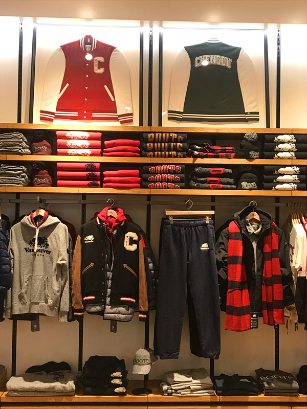 这一加拿大标志性休闲品牌在仁和新城开了形象体验店