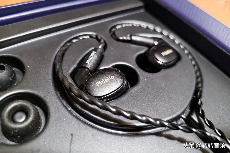 飞利浦s3201真实评测,音质惊艳耳机